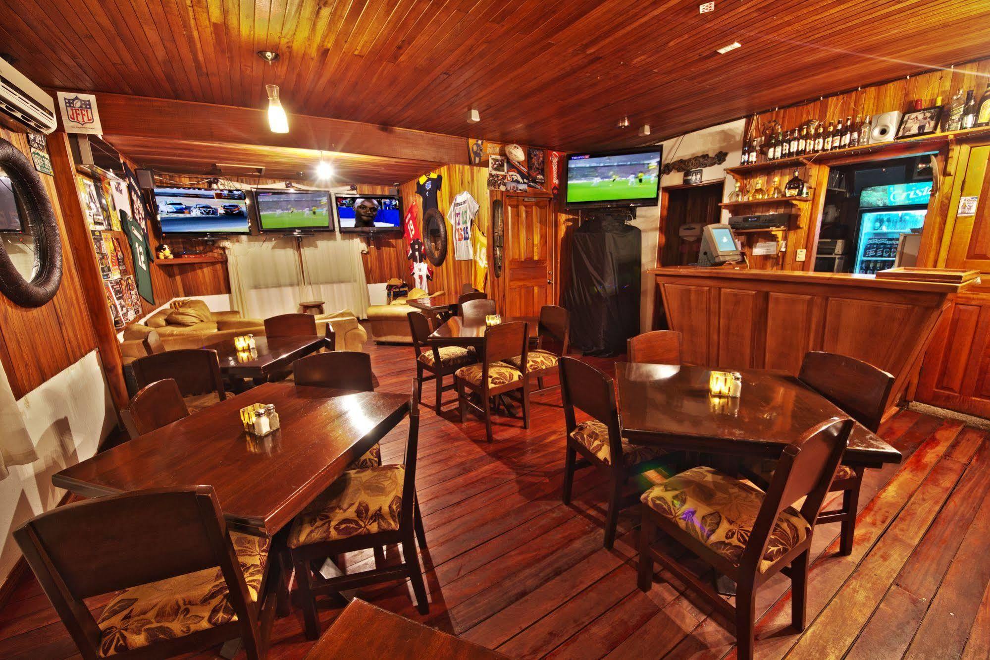 Hotel Poseidon Jacó Extérieur photo